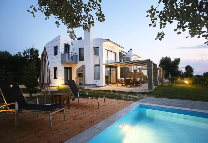 Sanny Sani Luxury Villas Hanioti Luaran gambar